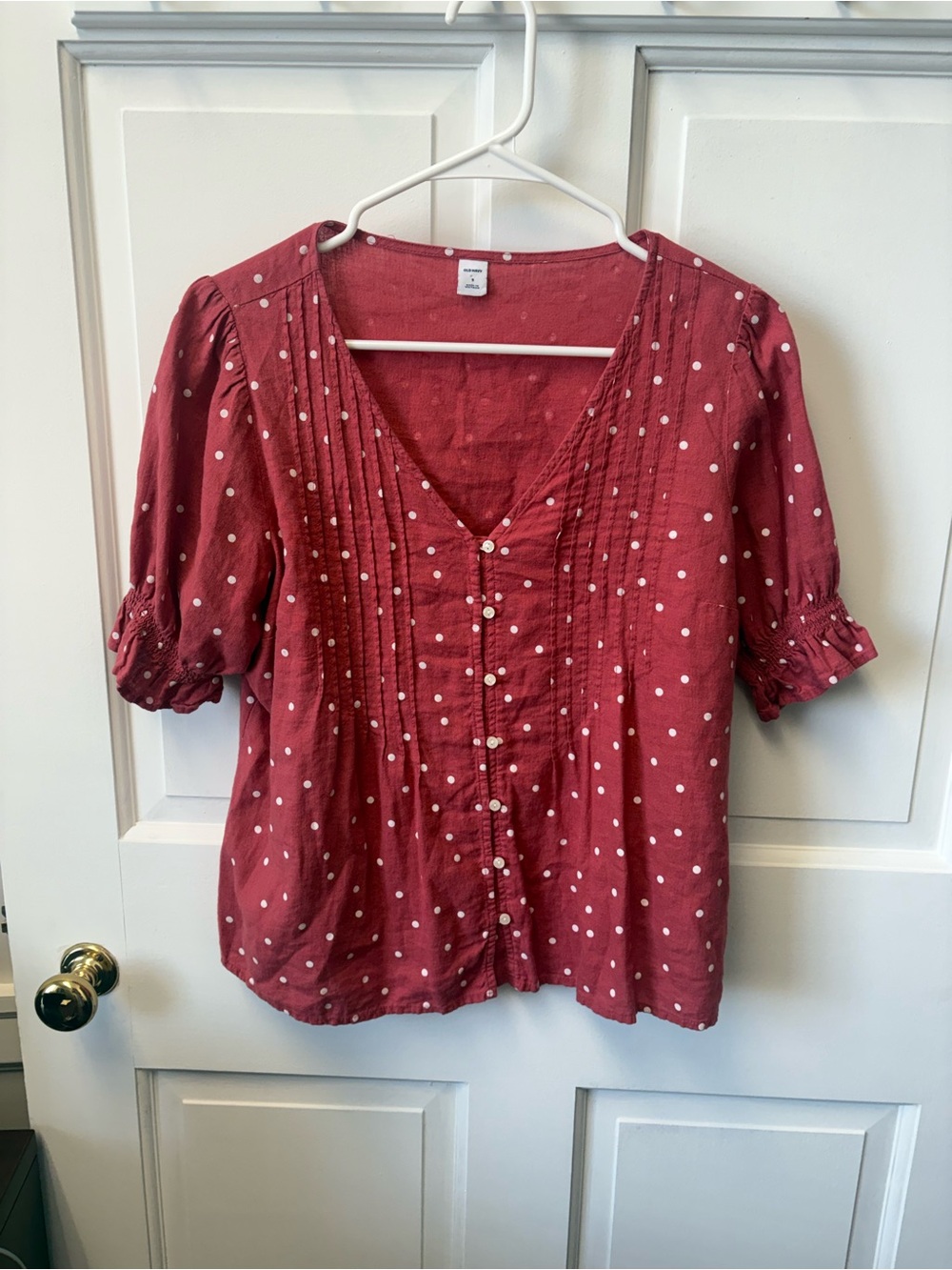 Old Navy Red Polka Dot V-Neck Button Front Blouse